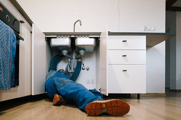 Professional Drain Cleaning technician working in Edisto Island, SC